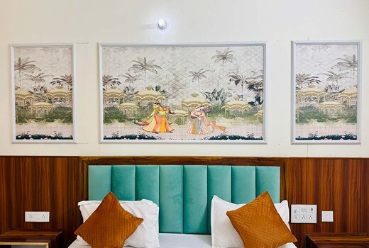 DharmaStay: Delight Palace