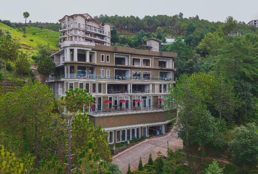 The Manor Sports and Wellness Hotel