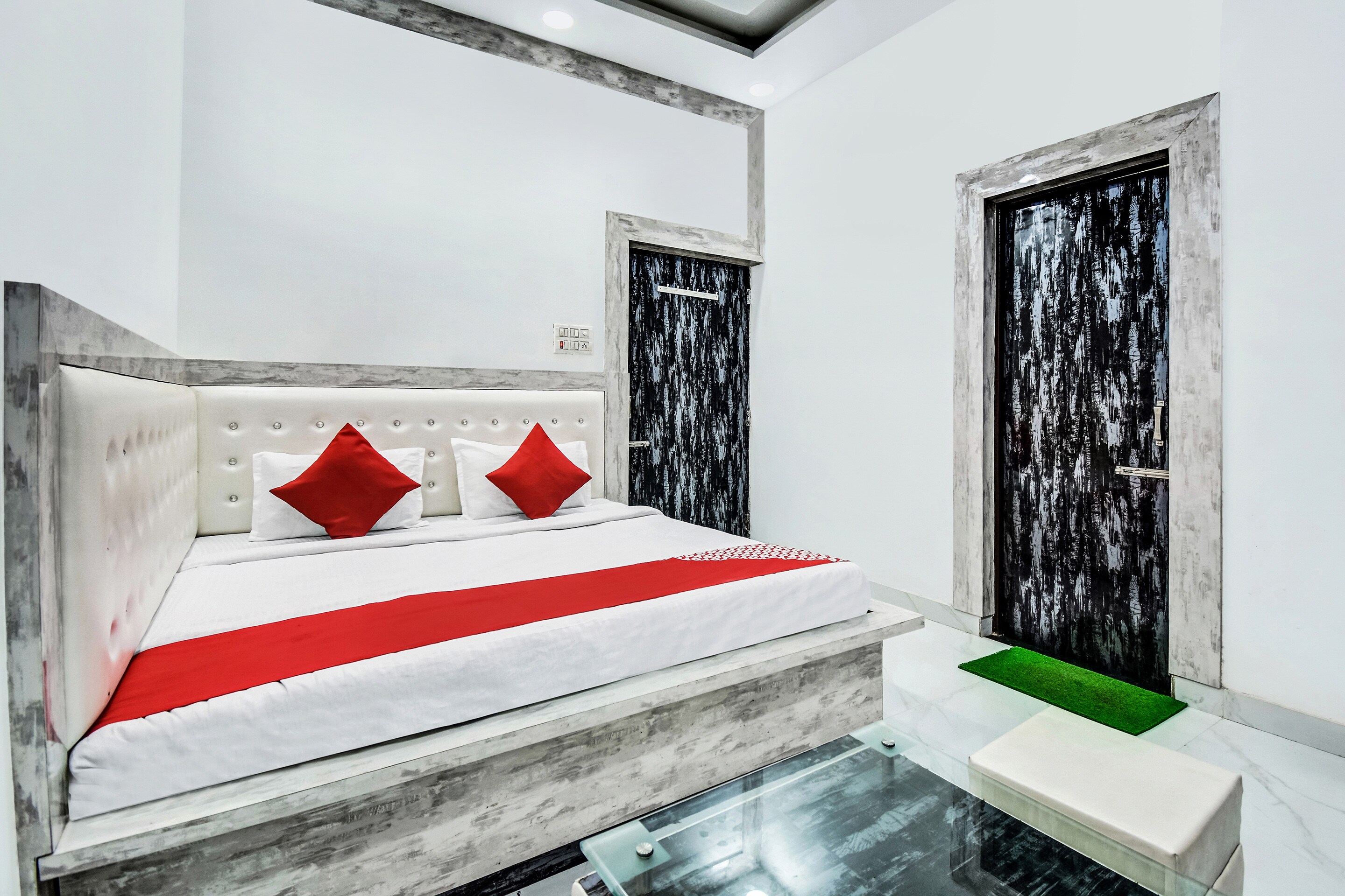 Hotel O Ashish Palace