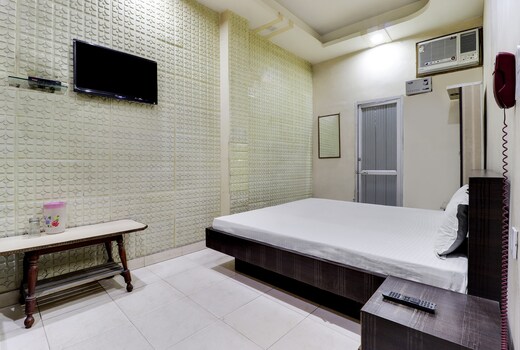 SPOT ON 40076 Hotel Sunny