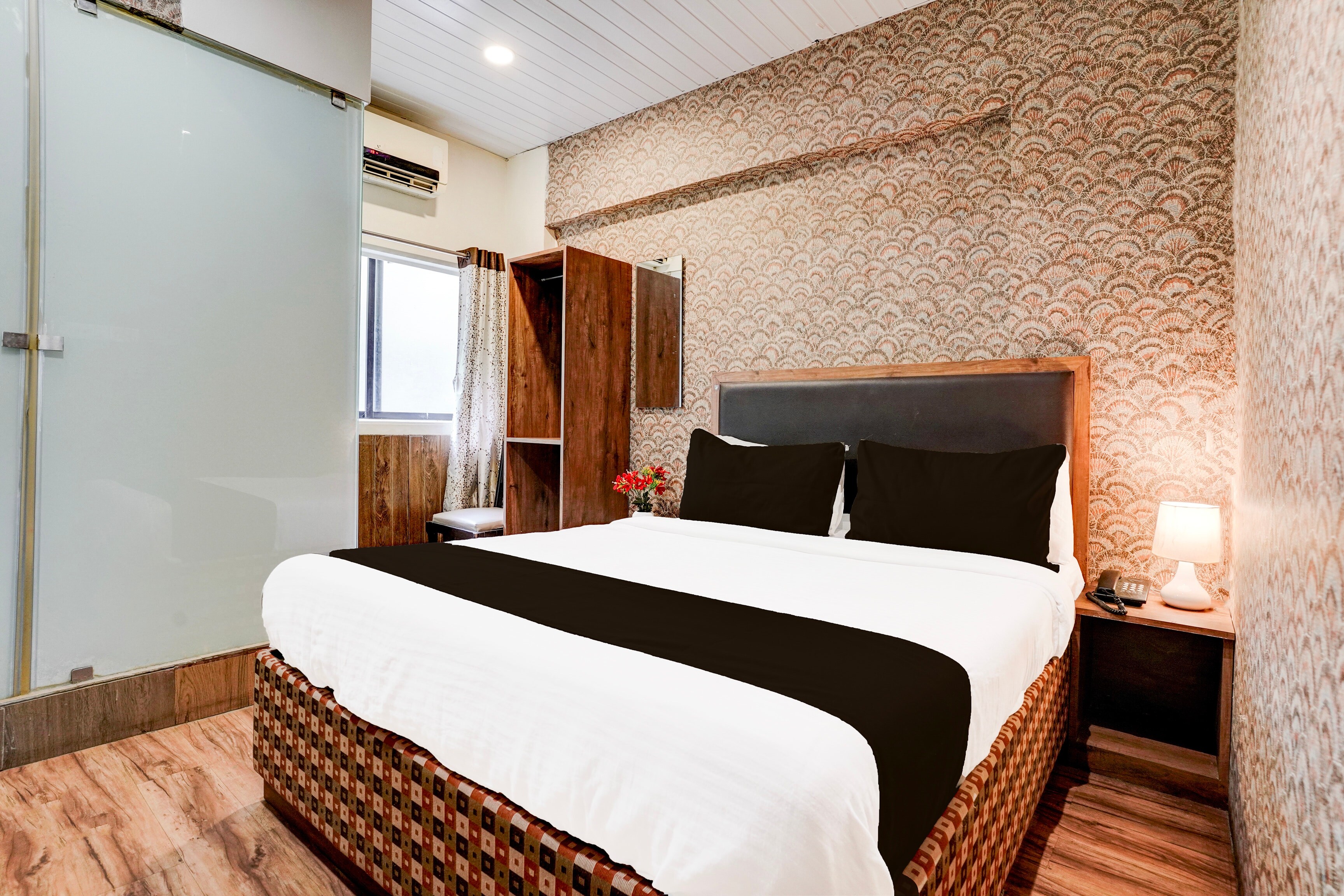 Super Hotel O Maahi Residency