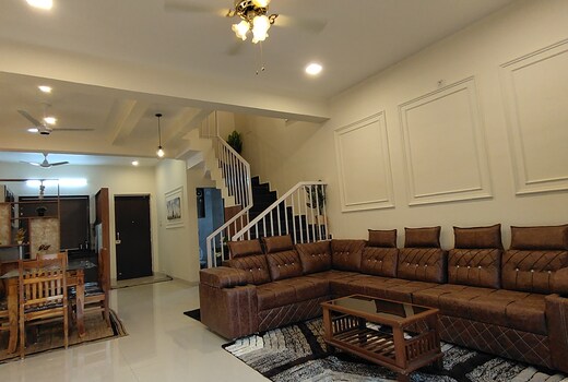 Palm Paradise 2BHK with Pvt Pool by Entastic Stay