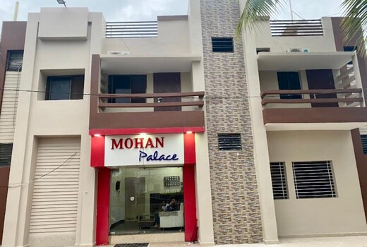 Hotel mohan palace