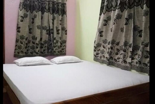 Hotel Suryakanya Guest House