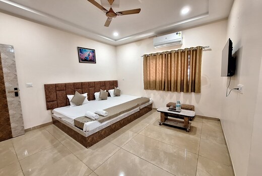 Hotel Aarambh
