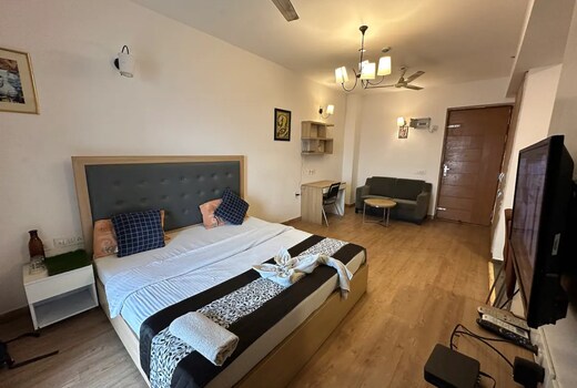 Fully Furnished Studios near Jaypee Hospital