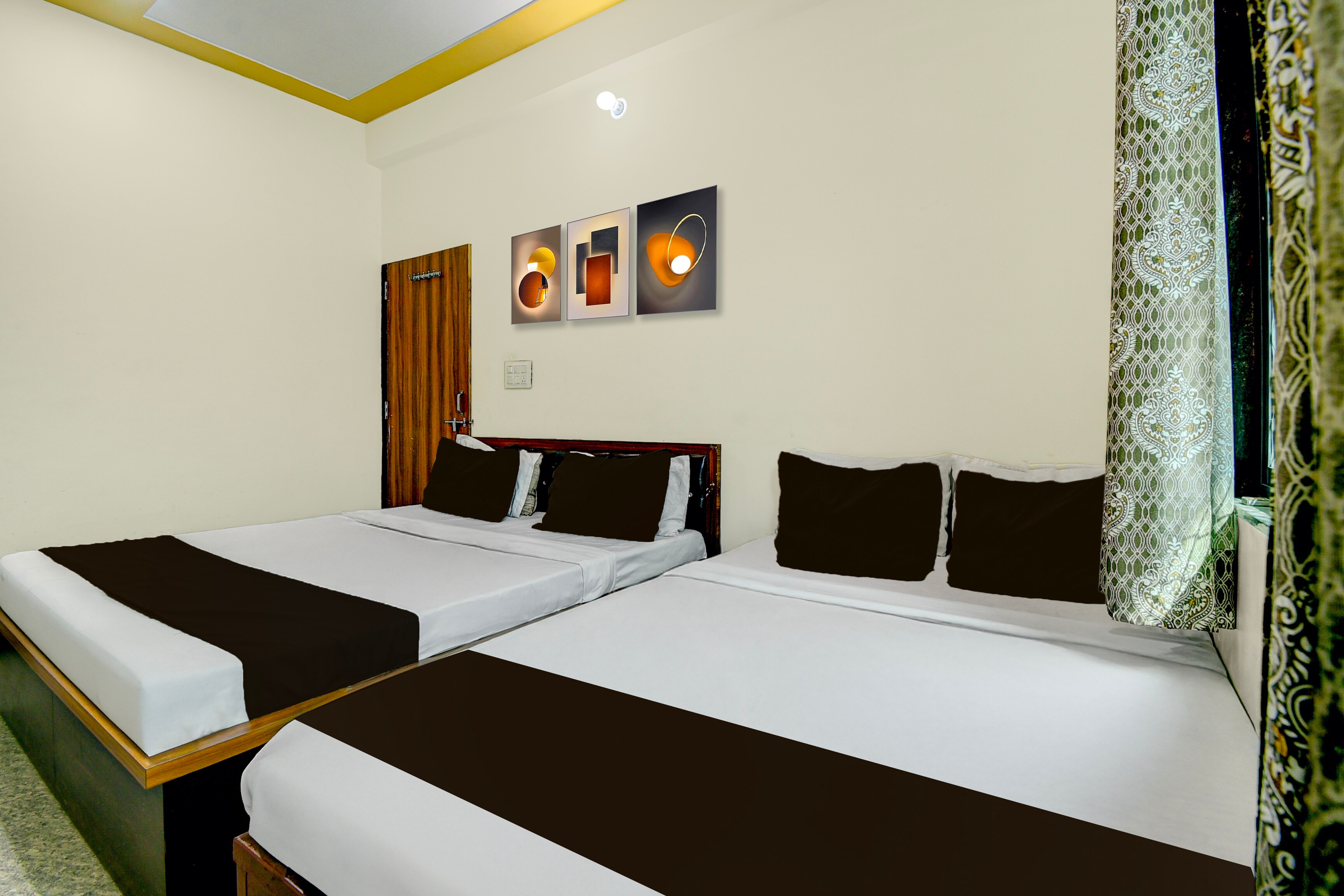 SPOT ON Hotel Shyam Preet Palace