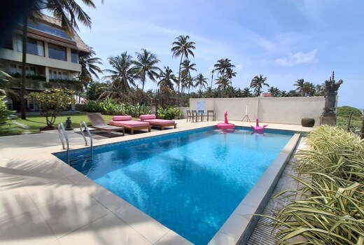 Villa Vara Luxury Beach Villa with Infinity Pool
