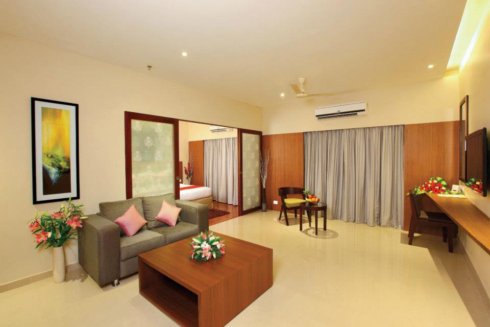 J K Residency Cheruvathur