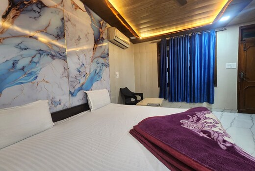 Hotel Saini Homestay