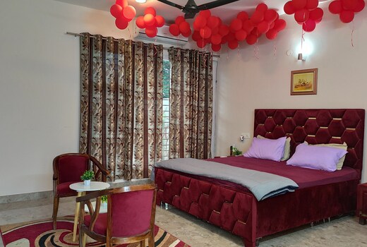 AIRPORT VILLA