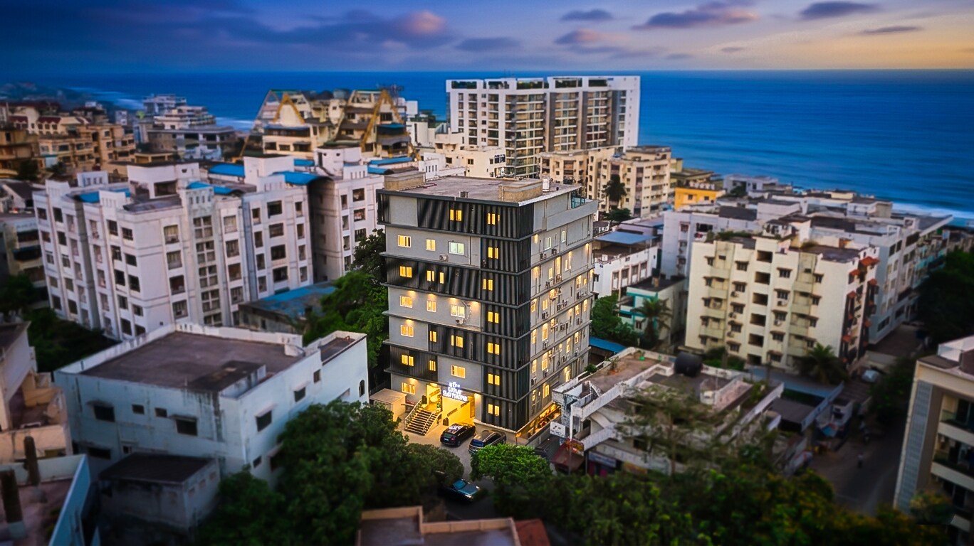 HOTEL BLUE SAPPHIRE