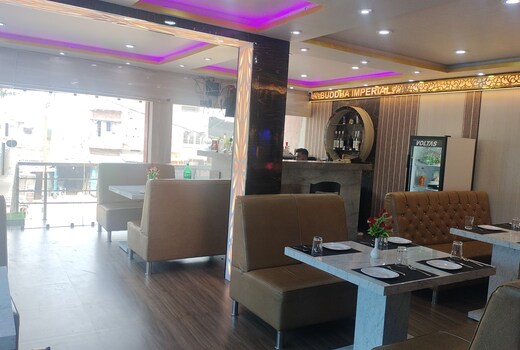 LUCKEY HOTEL & RESTAURANT