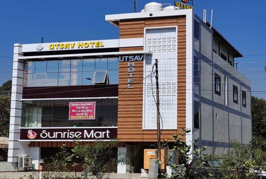 Utsav Hotel | Nearby Jollygrant Airport