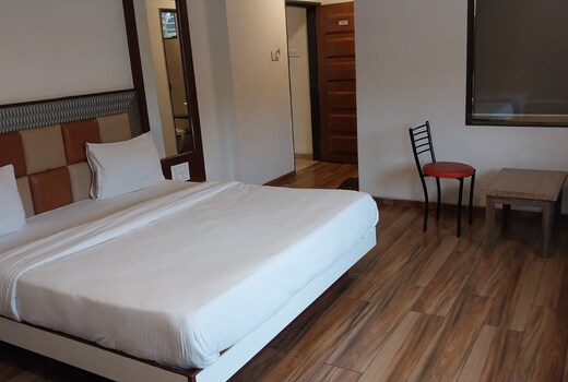 Khushi Riverside Resort & Spa