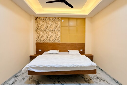 Hotel GURUKRIPA mhow