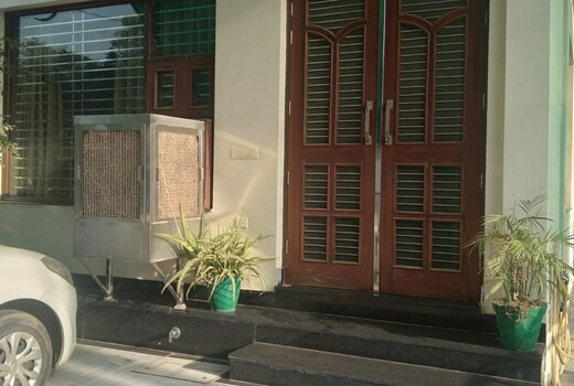 Aryan House