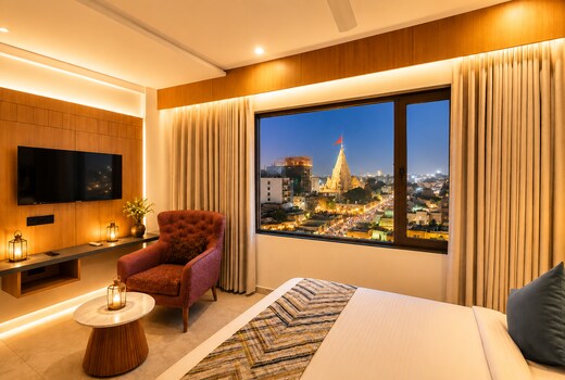 White Panda Hotels SHREE RADHE DWARKA