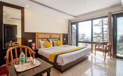 Itsy Hotels Avantika With Forest View