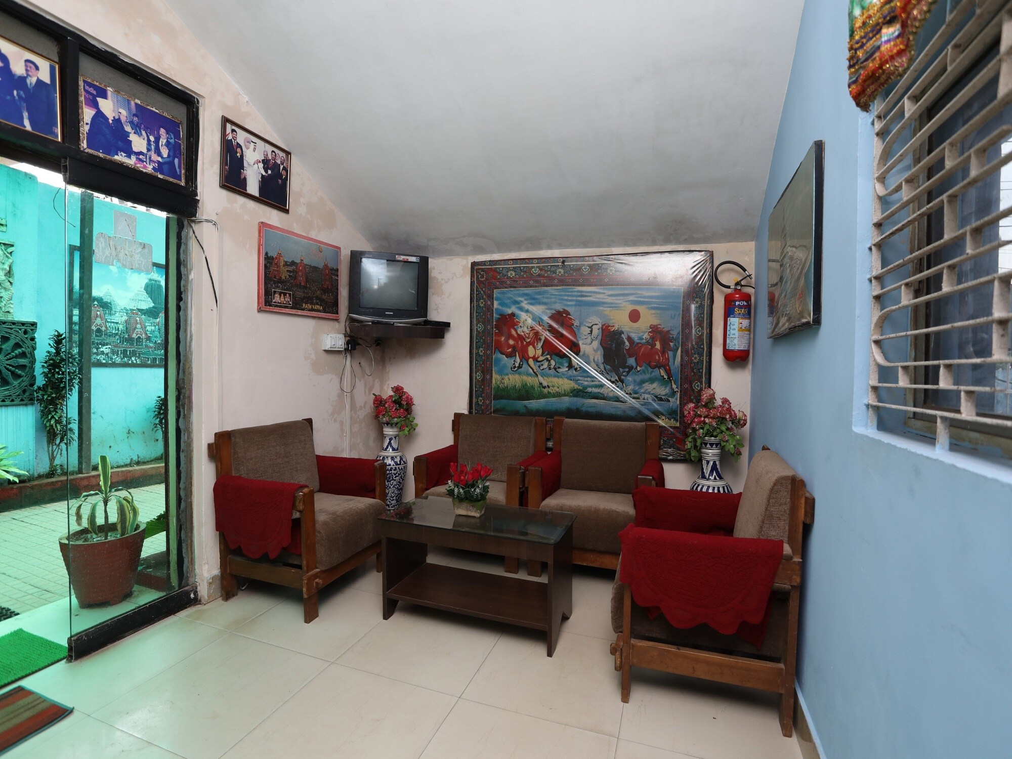 Hotel Ridge Residency