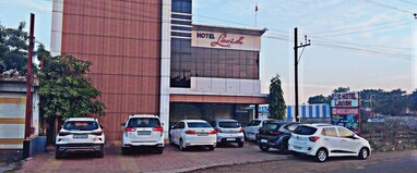 JMC HOTEL LAVISH