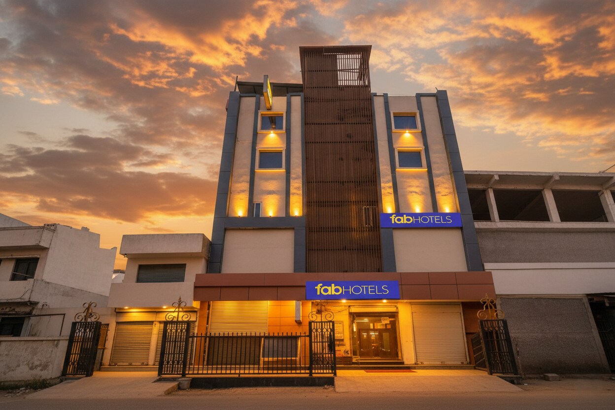 FabHotel Mahal