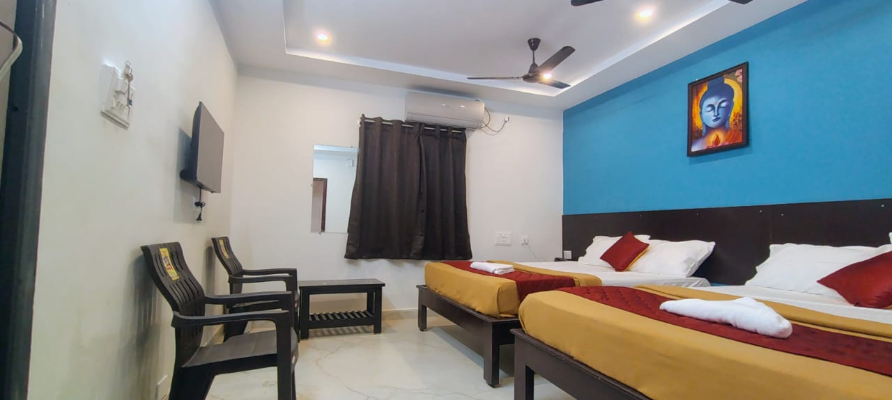 Hotel SAHASRA GRAND