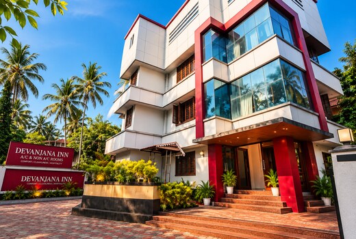 Dhevanjana Inn