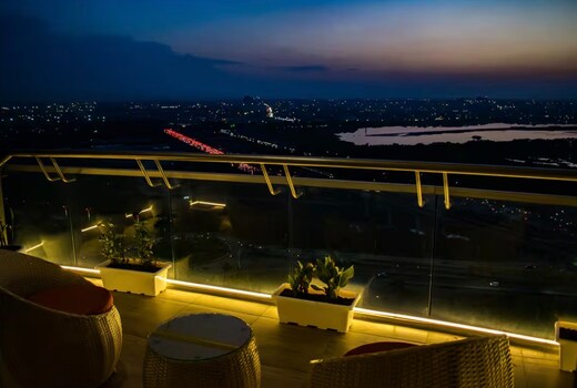 Luxurious Studio At Supernova Noida