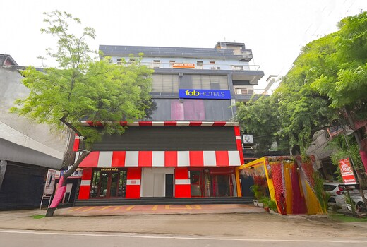 FabHotel Blue Stone
