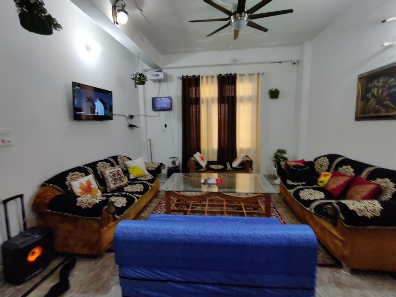Goel Home Apartment