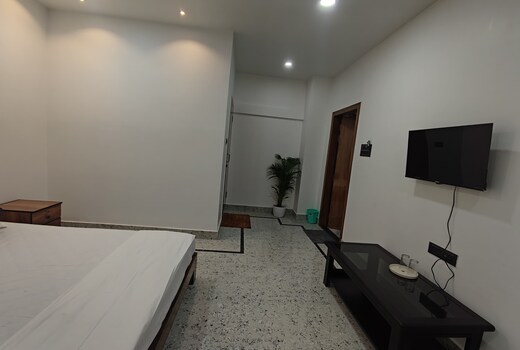 Uttam Hotel and Restaurant