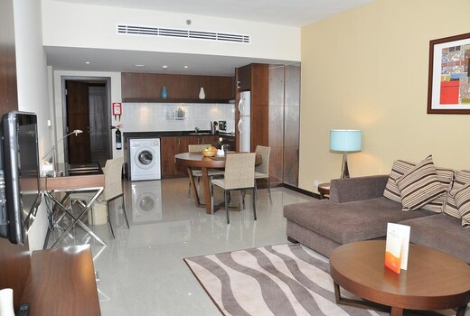 Phoenix Plaza Hotel Apartments