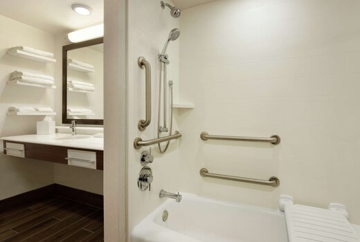 Hampton Inn and Suites Springdale