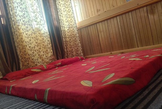 Divine home stay