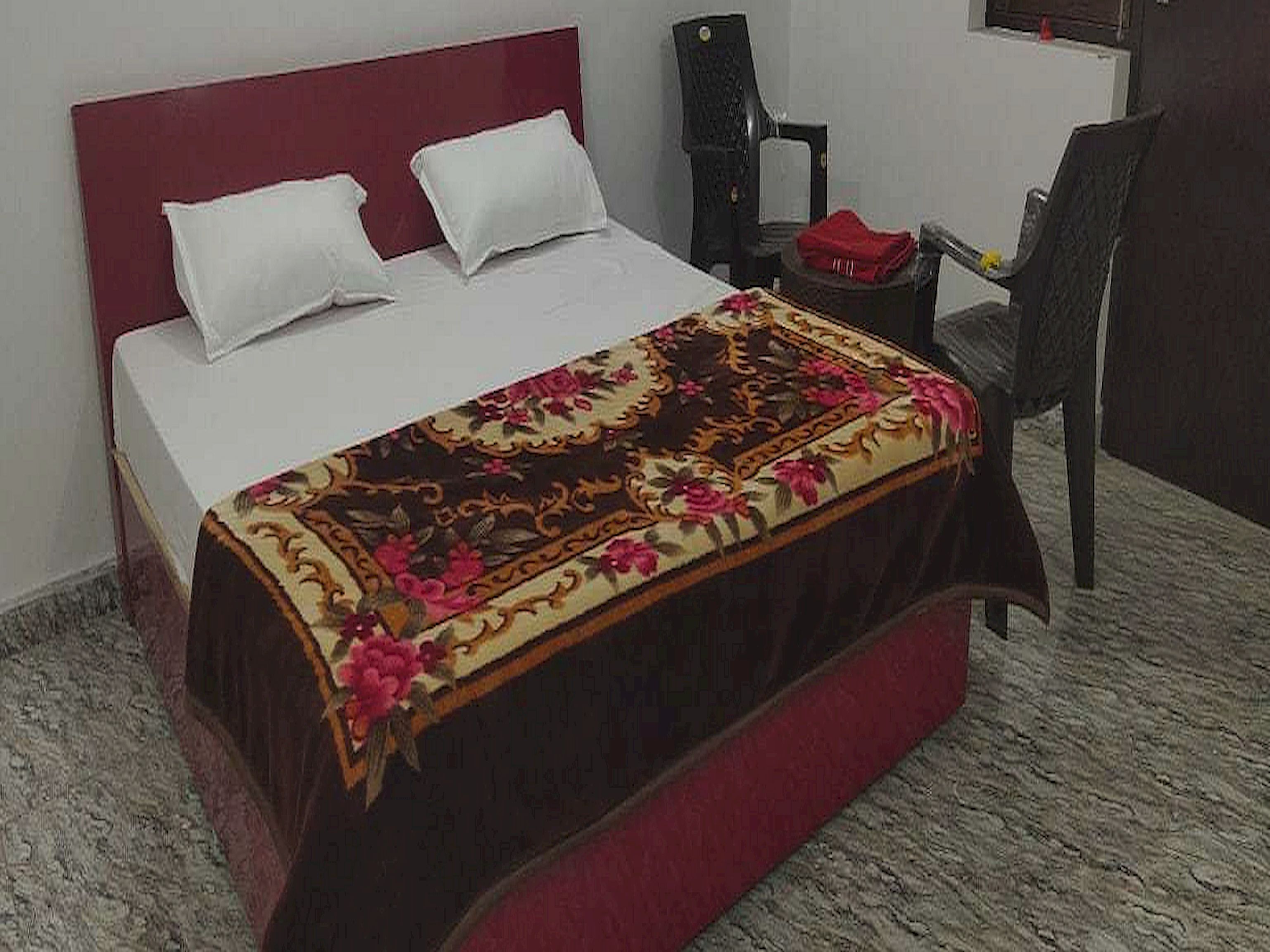 OYO Hotel Highway Destiny