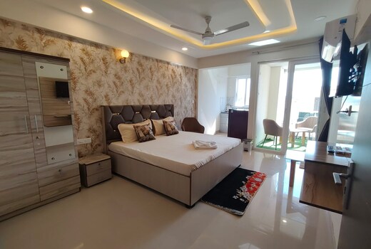 Modern Studio near Jaipur Junction and Sindhi Camp | By OMI Stay