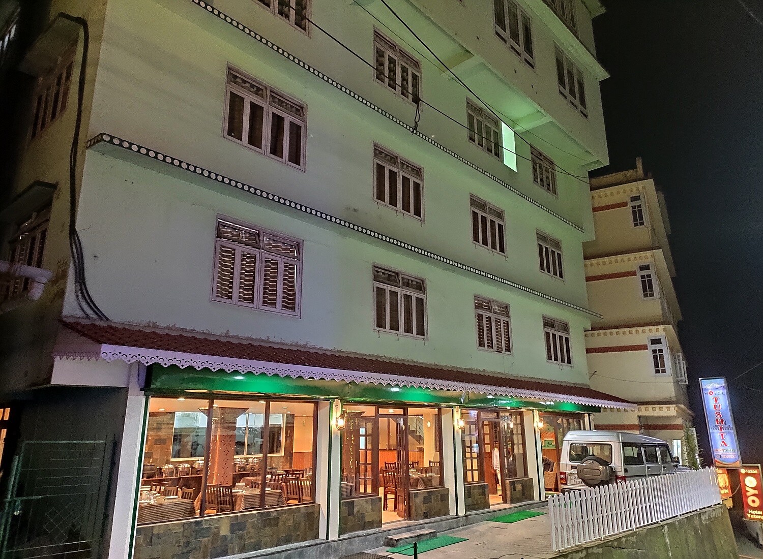 Hotel Tushita