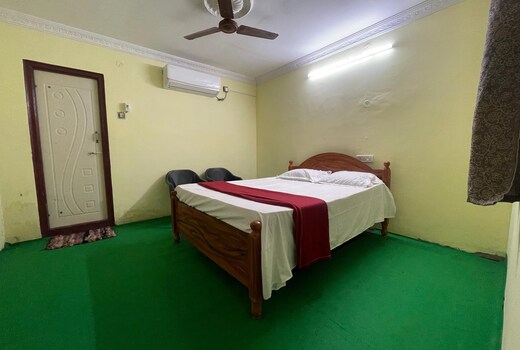 JOHNSON's CHIRALA GRAND RESIDENCY