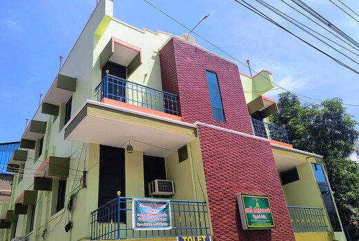 Sri Thirumal Home Stay