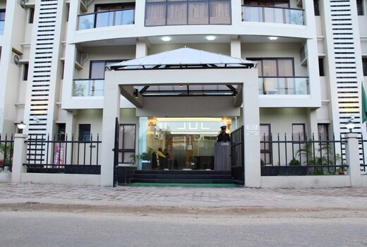 Pearl International