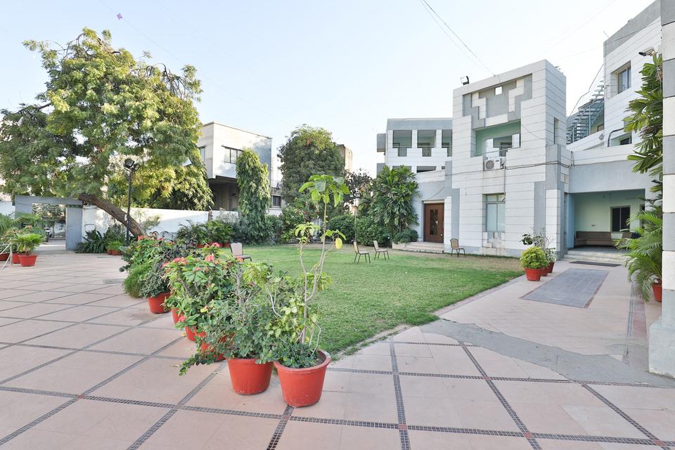 Sun N Step Club & Hotel