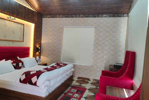 Golden Huts resorts