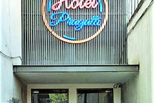 Hotel Pragatti