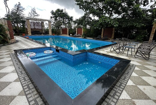 Aayushi Resorts