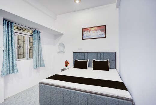 Hotel O by OYO Happy Hotel & Restaurant