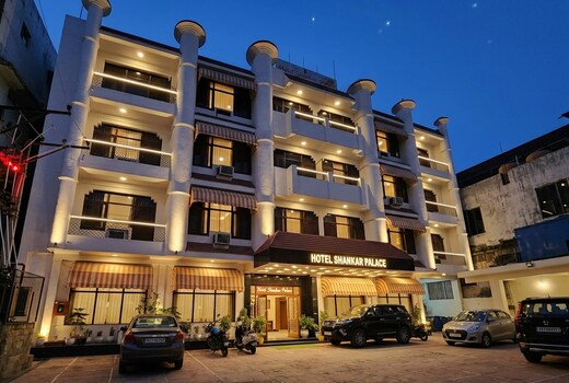 Hotel shanker Palace@ Katra Main Market