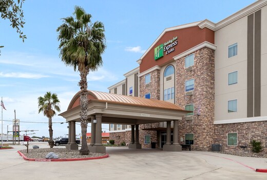 Holiday Inn Express & Suites GEORGE WEST