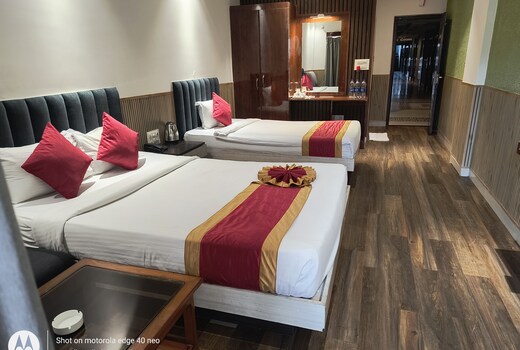 HOTEL DEBRANI INTERNATIONAL