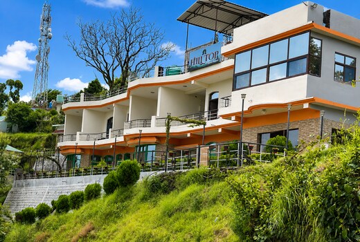 Hotel Hill Top Forest Palace